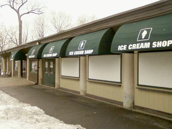 Delaware North concessions at Cave of the Winds plaza in the Niagara Falls State Park, soon to be serving eight million tourists.